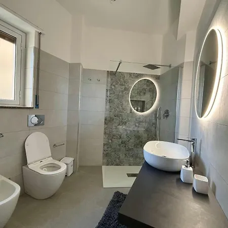 Dimora Rote アパート アチレアーレ